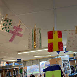 ta feuille devient un papier cadeau avec de beaux motifs