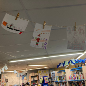 le lutin constructeur de jouets complètement débordé